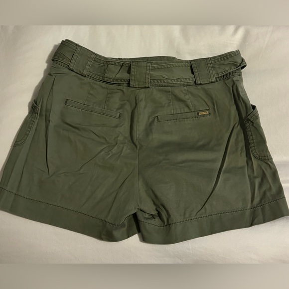 Cache Shorts Lot Of 4  Size 4P Petite, Black, Beige, White, Green Tie Waist - Picture 5 of 15